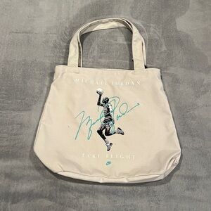 Michael Jordan Tote bag